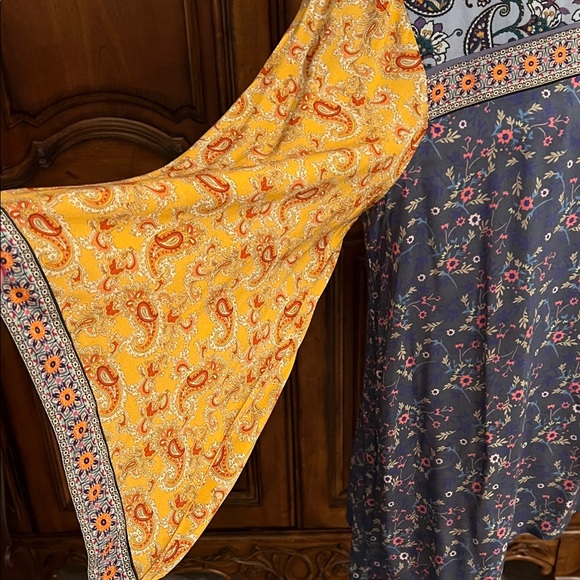 Sundance Paisley and Floral Patchwork Medley Bell Sleeve Blouse, NWOT, L - Picture 4 of 10